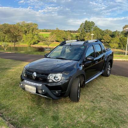 RENAULT DUSTER OROCH 2.0 16V FLEX DYNAMIQUE 4P AUTOMÁTICO RENAULT DUSTER OROCH 2.0 16V FLEX DYNAMIQUE 4P AUTOMÁTICO